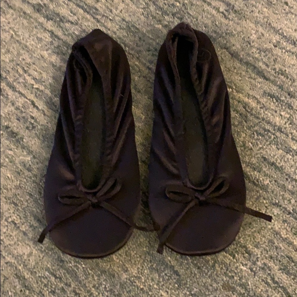 Slippers black